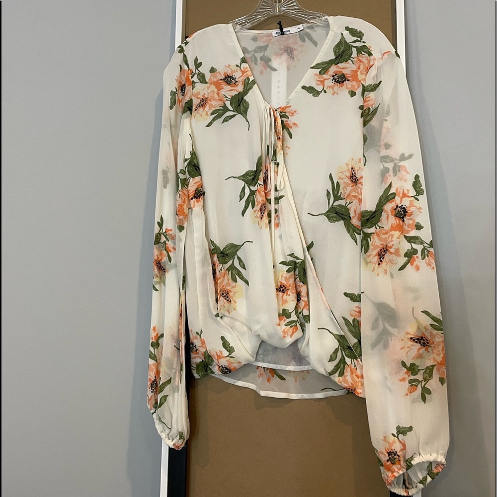 SIZE XL FLORAL RED HAUTE LONG SLEEVE BLOUSE